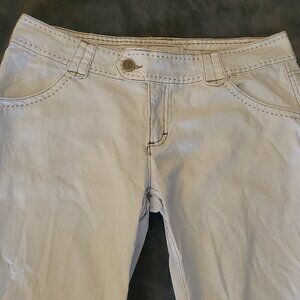 New without tags Maurices White wide leg bottoms size 13/14